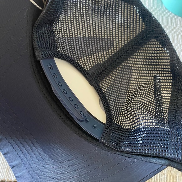 Guess x 88rising Trucker Cap OS *limited edition NWT - Picture 2 of 3